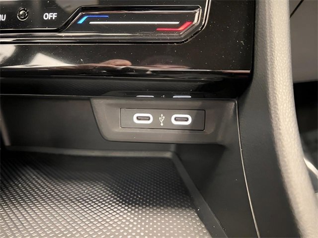 Used 2025 Volkswagen Jetta Sport image 28