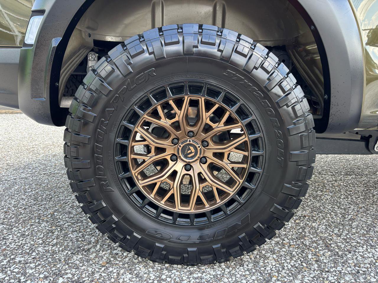 Used 2025 Ford F150 Raptor image 36