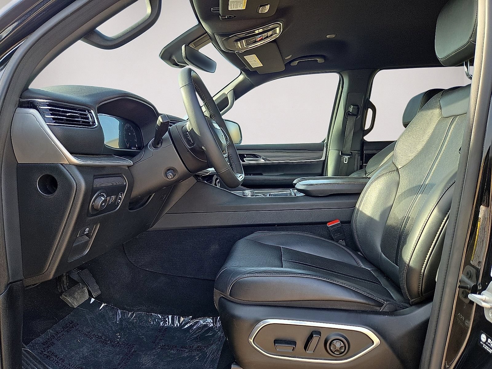 Used 2024 Jeep Wagoneer Series II w/ Flexible Seating Group RWD image 24