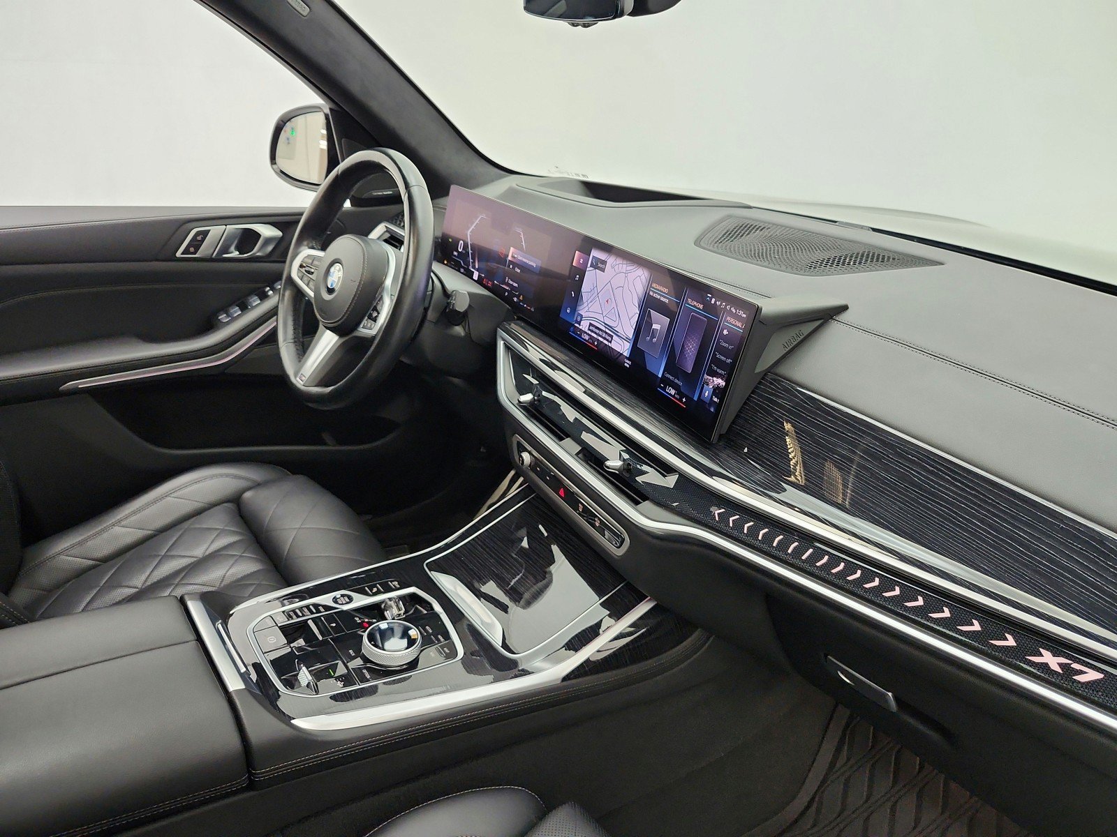 Used 2023 BMW X7 xDrive40i w/ Executive Package AWD/4WD image 18