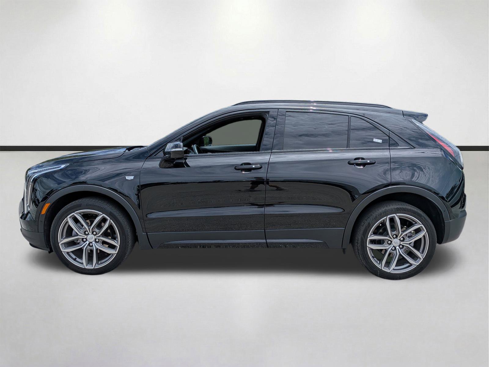 Used 2023 Cadillac XT4 Sport FWD image 6