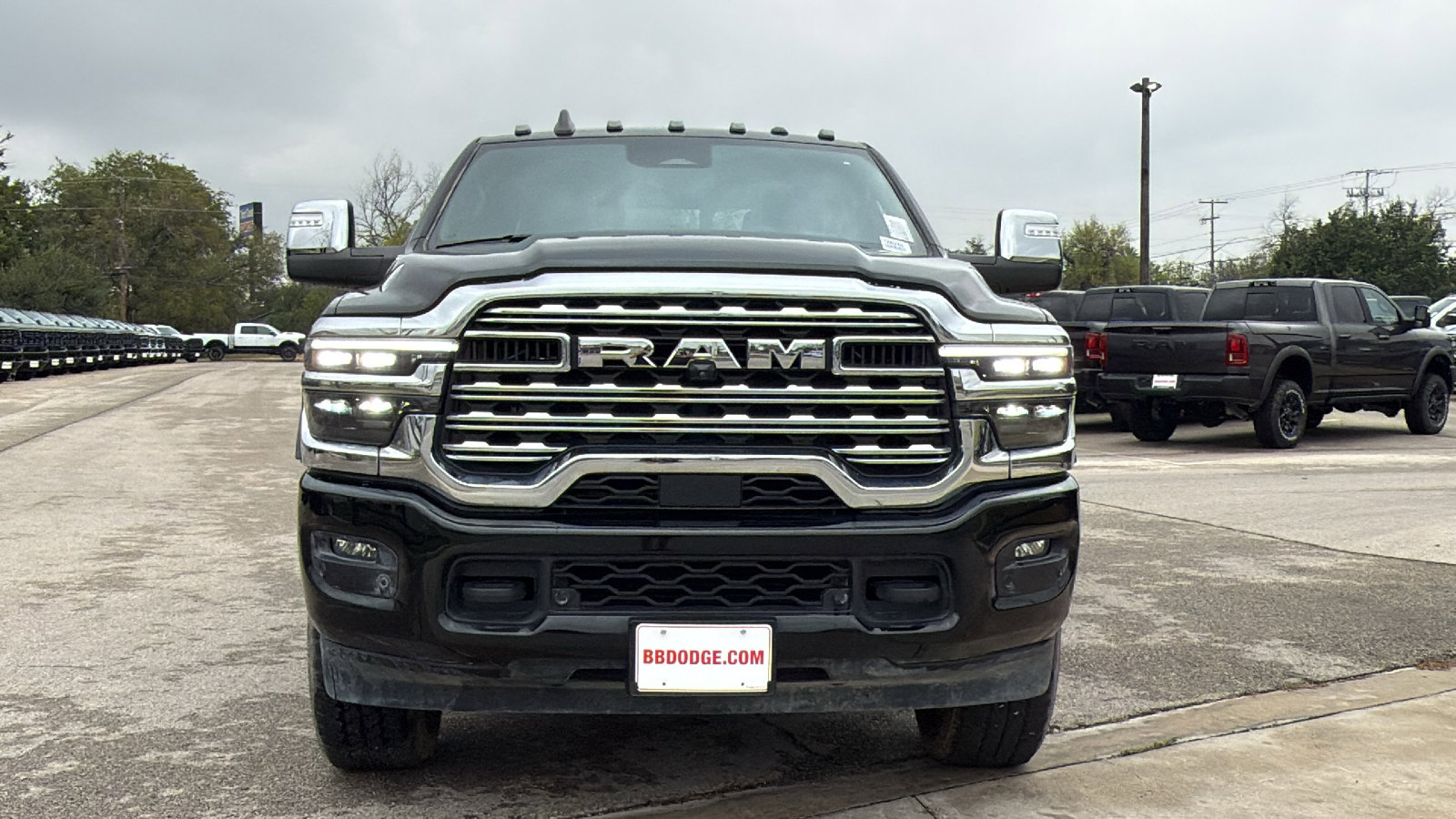 New 2025 RAM 2500 Limited AWD/4WD image 2