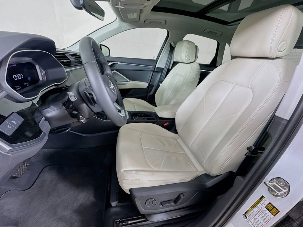 Used 2025 Audi Q3 2.0T Premium Plus AWD/4WD image 12