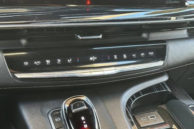 Certified 2022 Cadillac Escalade Sport w/ LPO, ONYX Package image 30