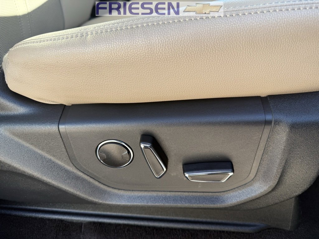 Used 2022 Ford Expedition Max Limited image 31