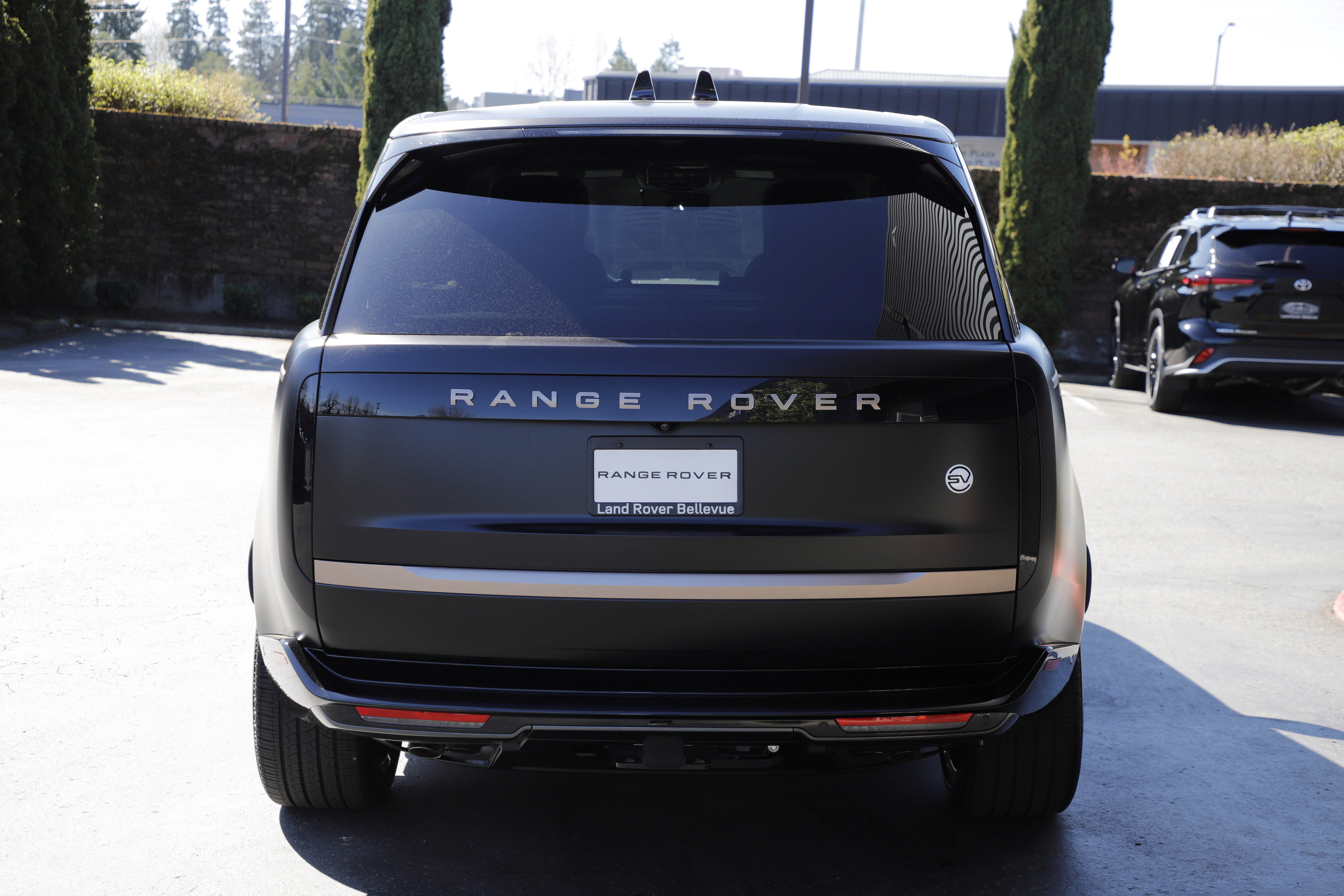 New 2026 Land Rover Range Rover SV AWD/4WD image 5