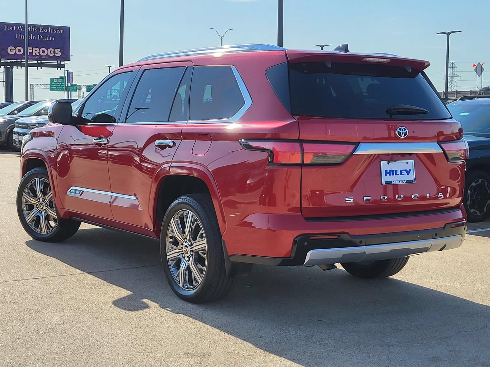 Used 2023 Toyota Sequoia Capstone AWD/4WD image 3