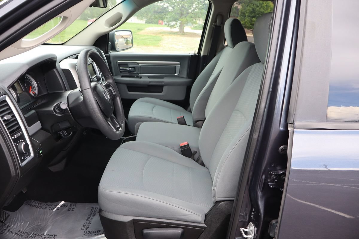 Used 2020 RAM 1500 Classic SLT RWD image 19