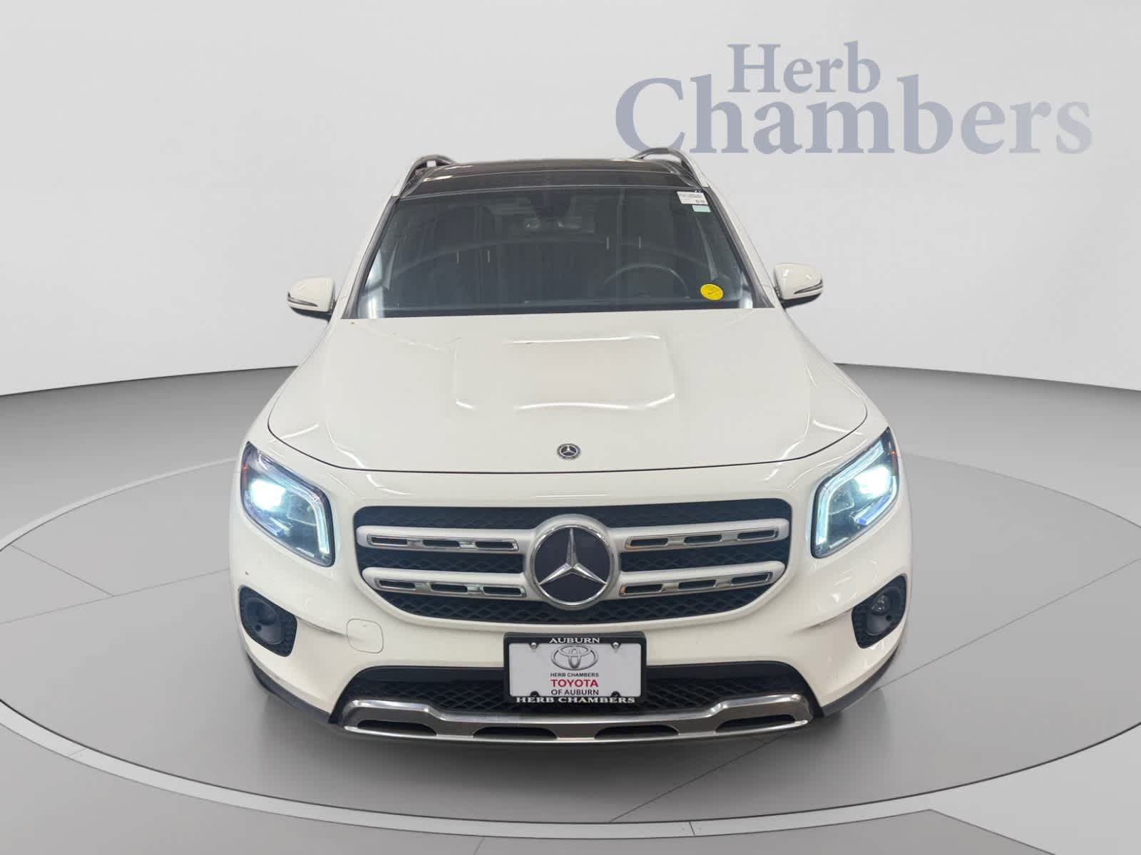 Used 2020 Mercedes-Benz GLB 250 4MATIC image 10