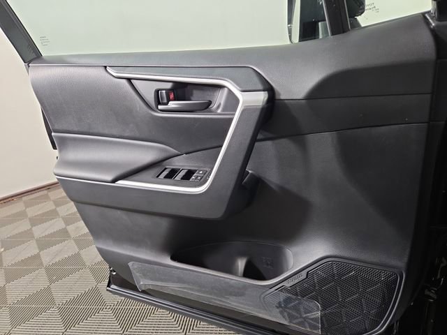New 2025 Toyota RAV4 LE image 29