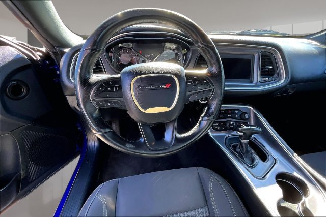 Used 2018 Dodge Challenger SXT w/ Blacktop Package RWD image 7