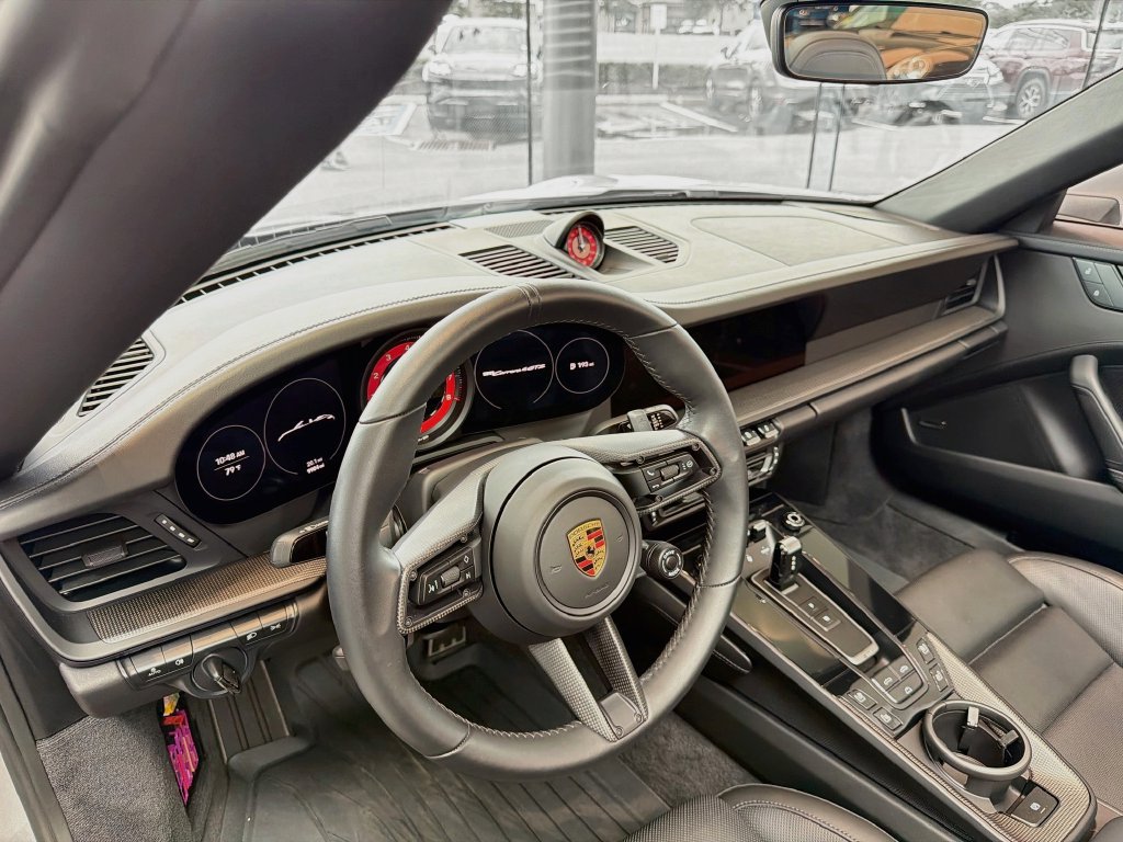 Certified 2023 Porsche 911 Cabriolet image 4