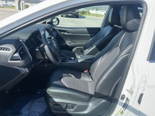 Used 2024 Toyota Camry SE FWD image 18