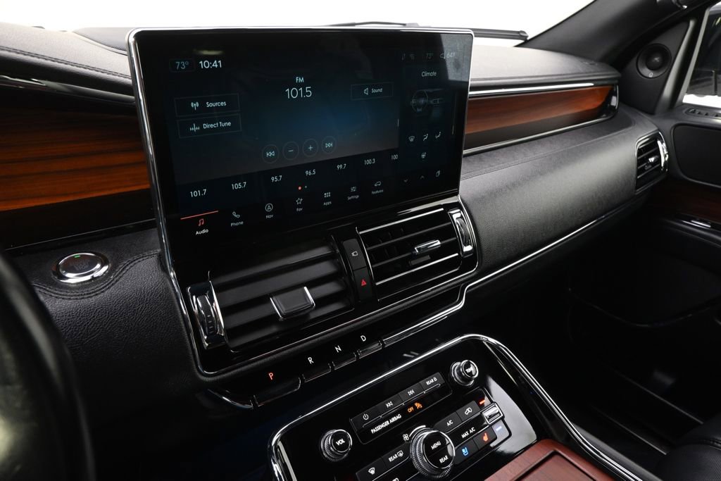 Used 2023 Lincoln Navigator Reserve image 28
