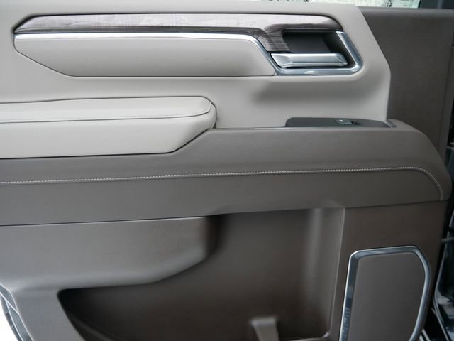 Used 2024 Chevrolet Silverado 2500 LTZ w/ LTZ Convenience Package image 15