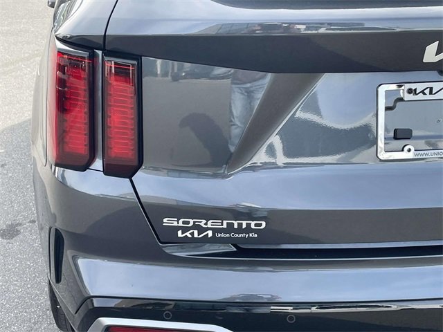 Certified 2023 Kia Sorento S image 15