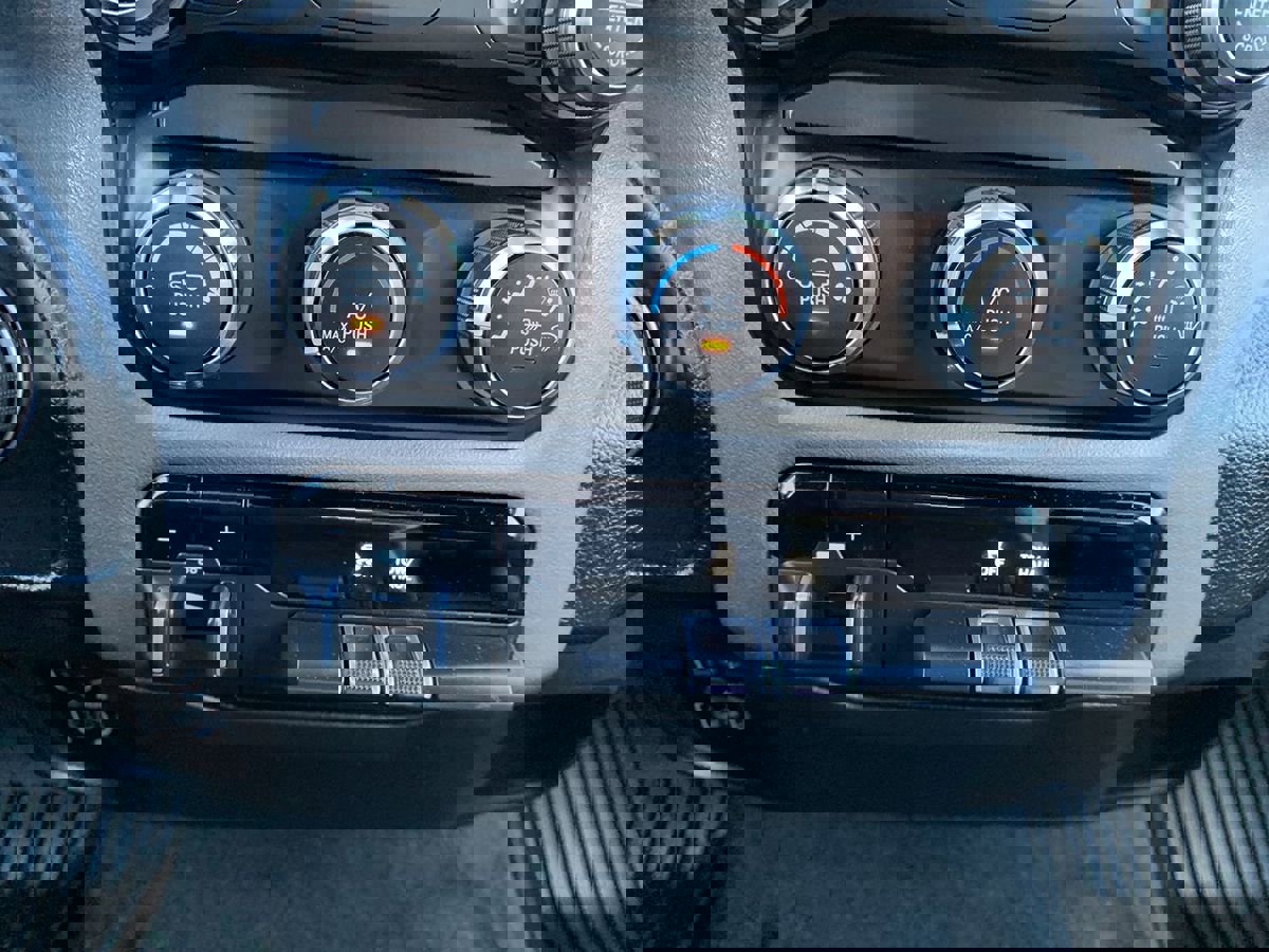 Used 2021 RAM 1500 Big Horn image 26