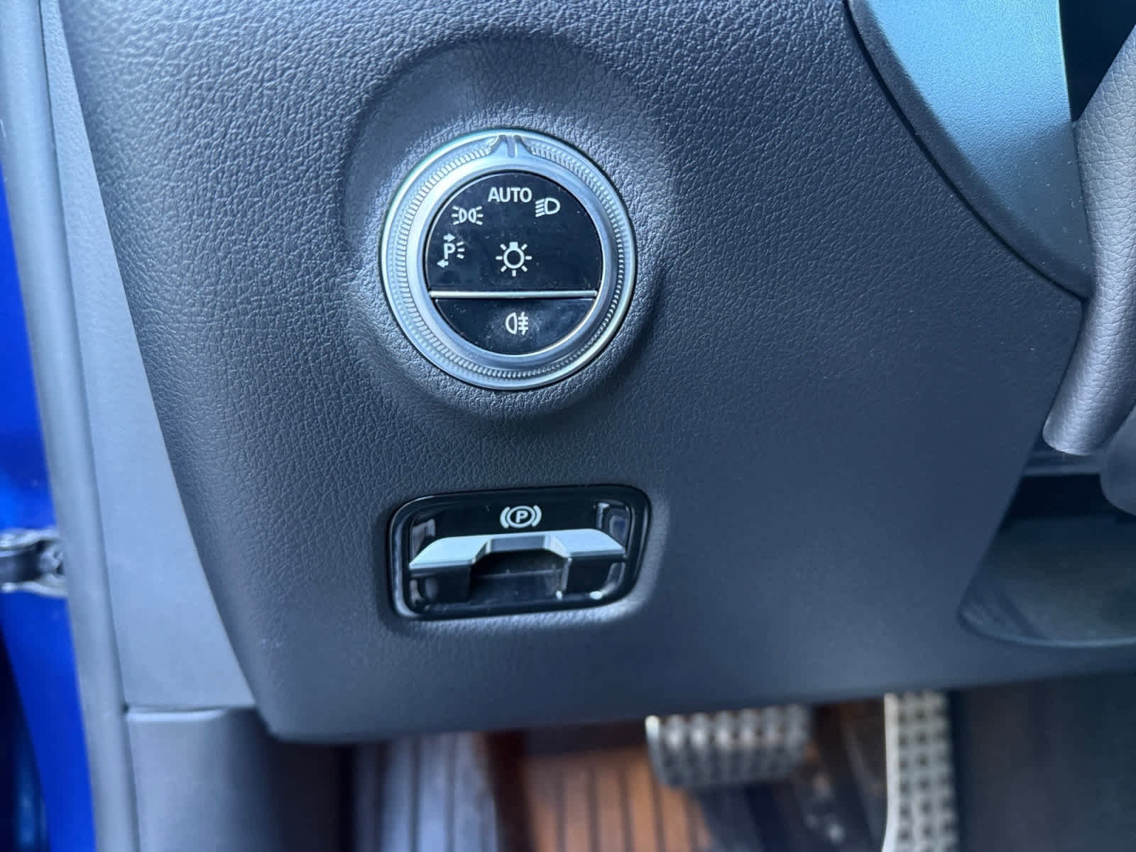 Certified 2023 Mercedes-Benz C 43 AMG 4MATIC Sedan image 21