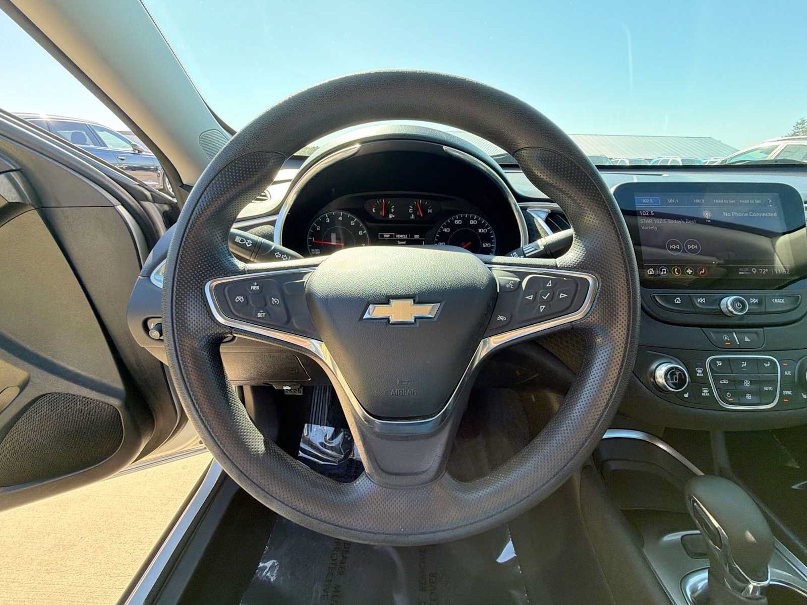 Used 2021 Chevrolet Malibu LT FWD image 19