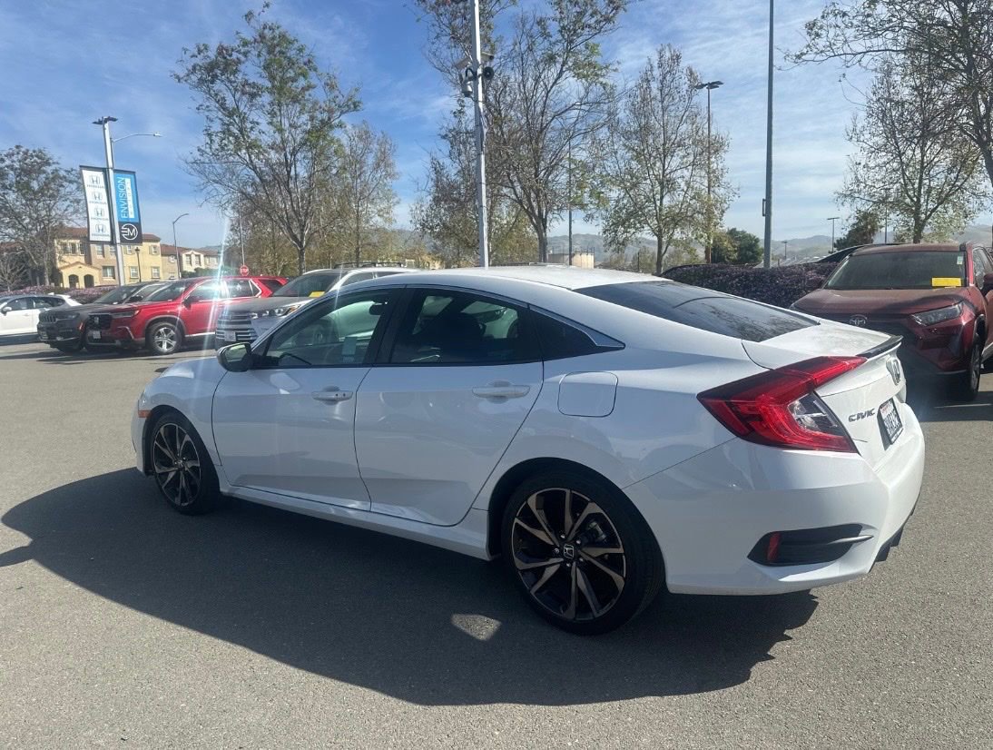 Used 2021 Honda Civic Sport image 4