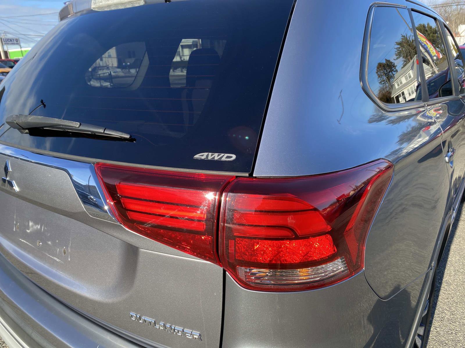 Used 2019 Mitsubishi Outlander ES image 6