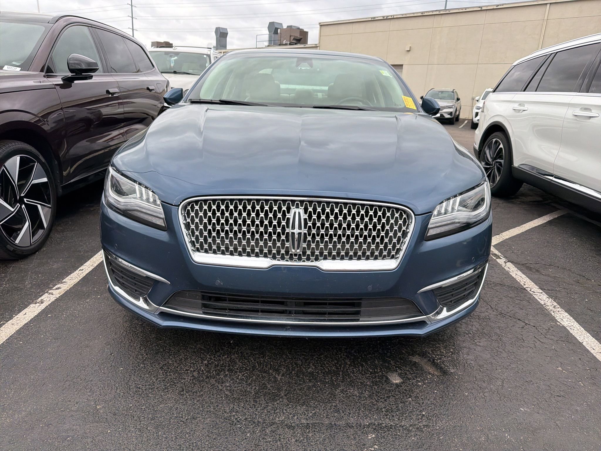 Used 2019 Lincoln MKZ Reserve image 2