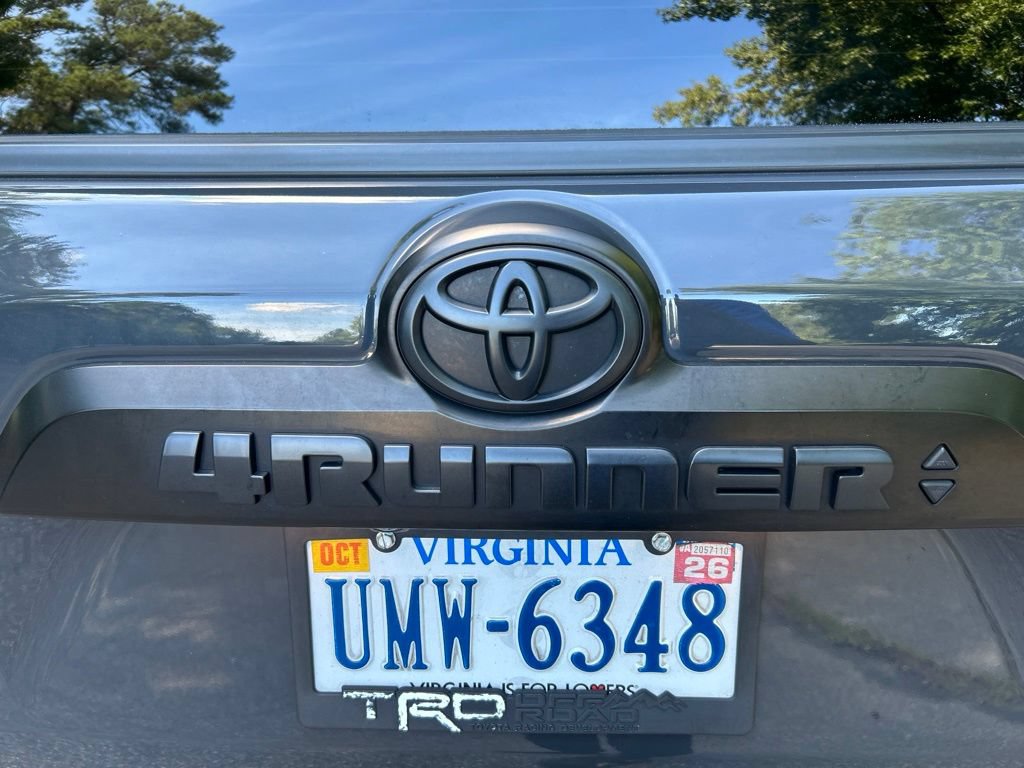 Used 2024 Toyota 4Runner TRD Off-Road Premium w/ Off Road Premium Plus Package AWD/4WD image 10