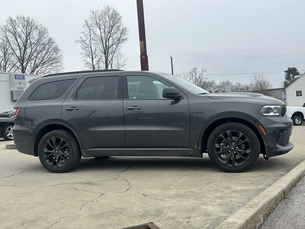 Used 2024 Dodge Durango R/T w/ Blacktop Package image 5