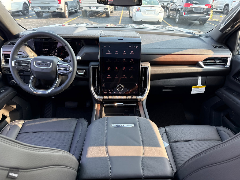New 2026 GMC Yukon Denali w/ Sun & Power Step Package AWD/4WD image 28