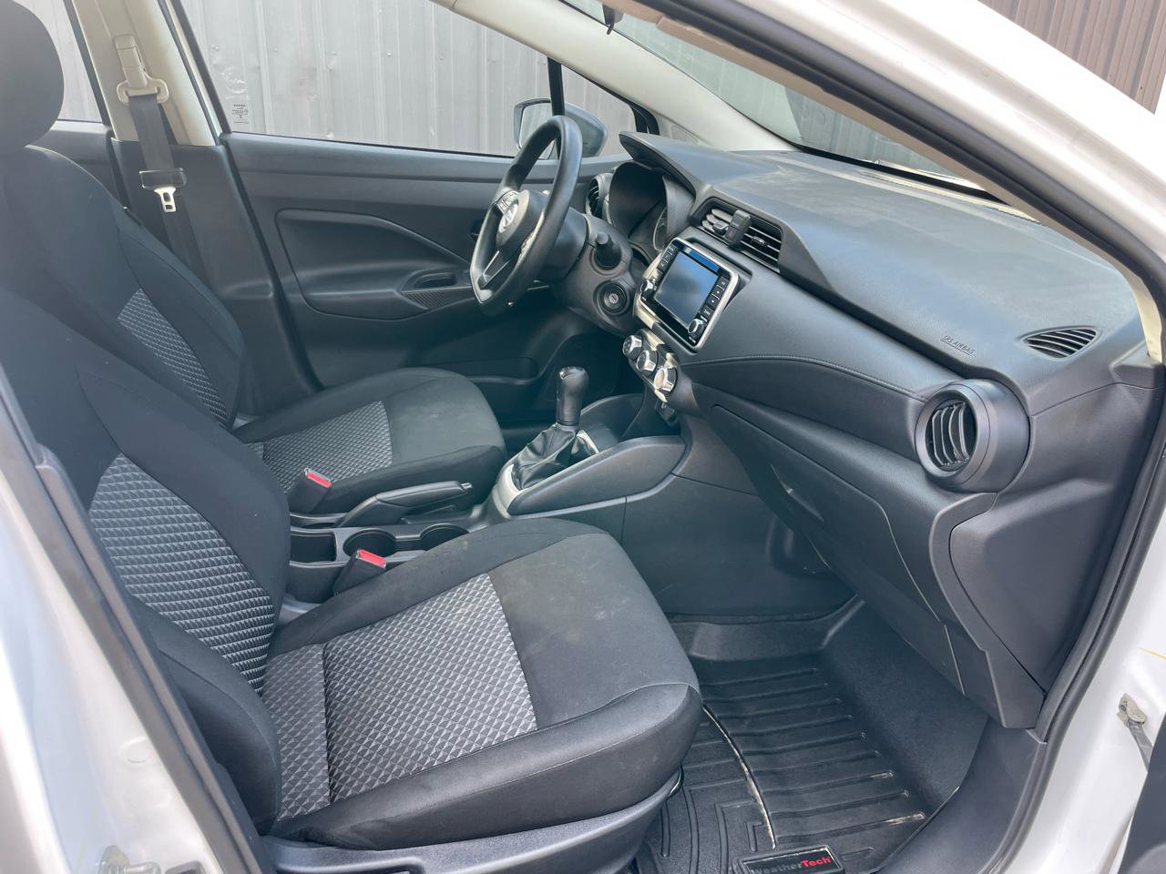 Used 2024 Nissan Versa S FWD image 6