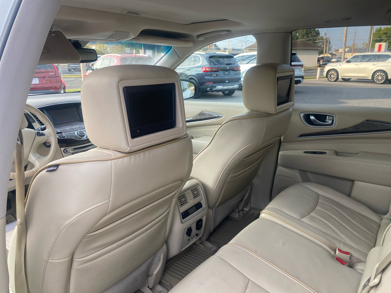 Used 2014 INFINITI QX60 FWD w/ Premium Plus Package image 13