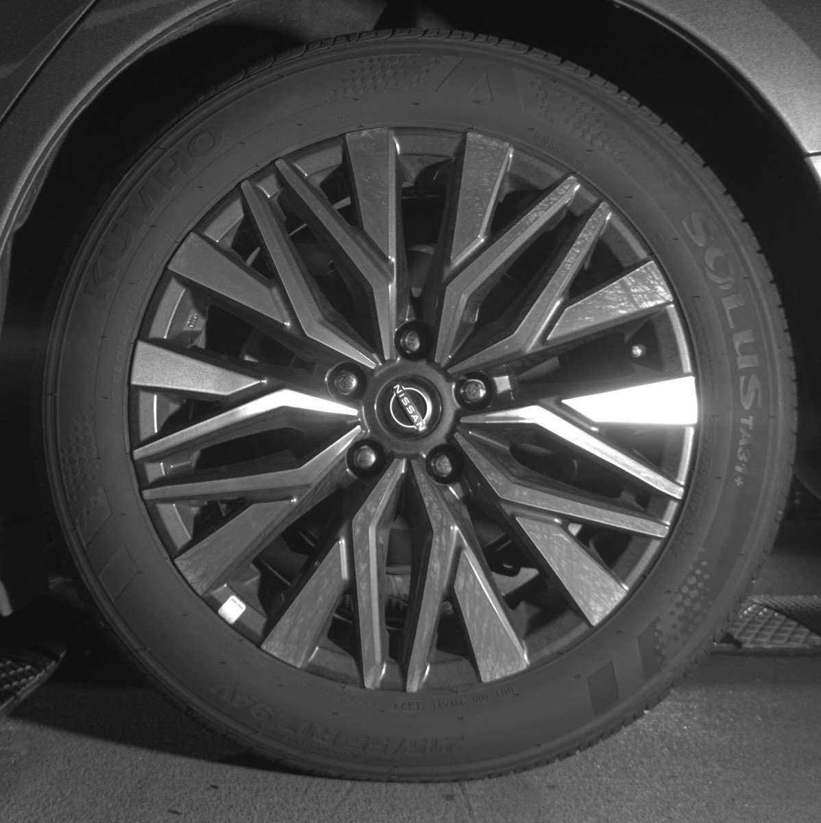 Used 2025 Nissan Altima 2.5 SV image 14
