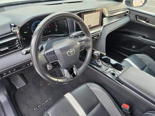 Used 2025 Toyota Camry SE FWD image 12