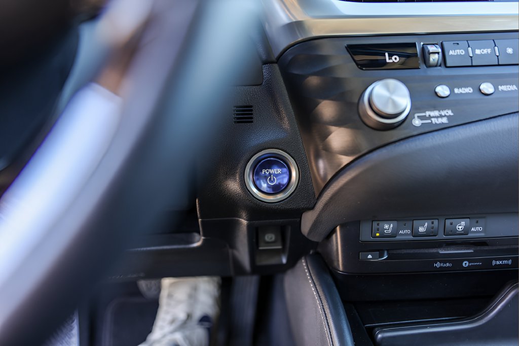 Used 2021 Lexus ES 300h w/ Premium Package FWD image 18