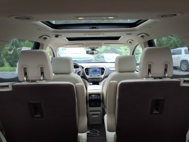 Used 2019 GMC Acadia Denali w/ Technology Package AWD/4WD image 30