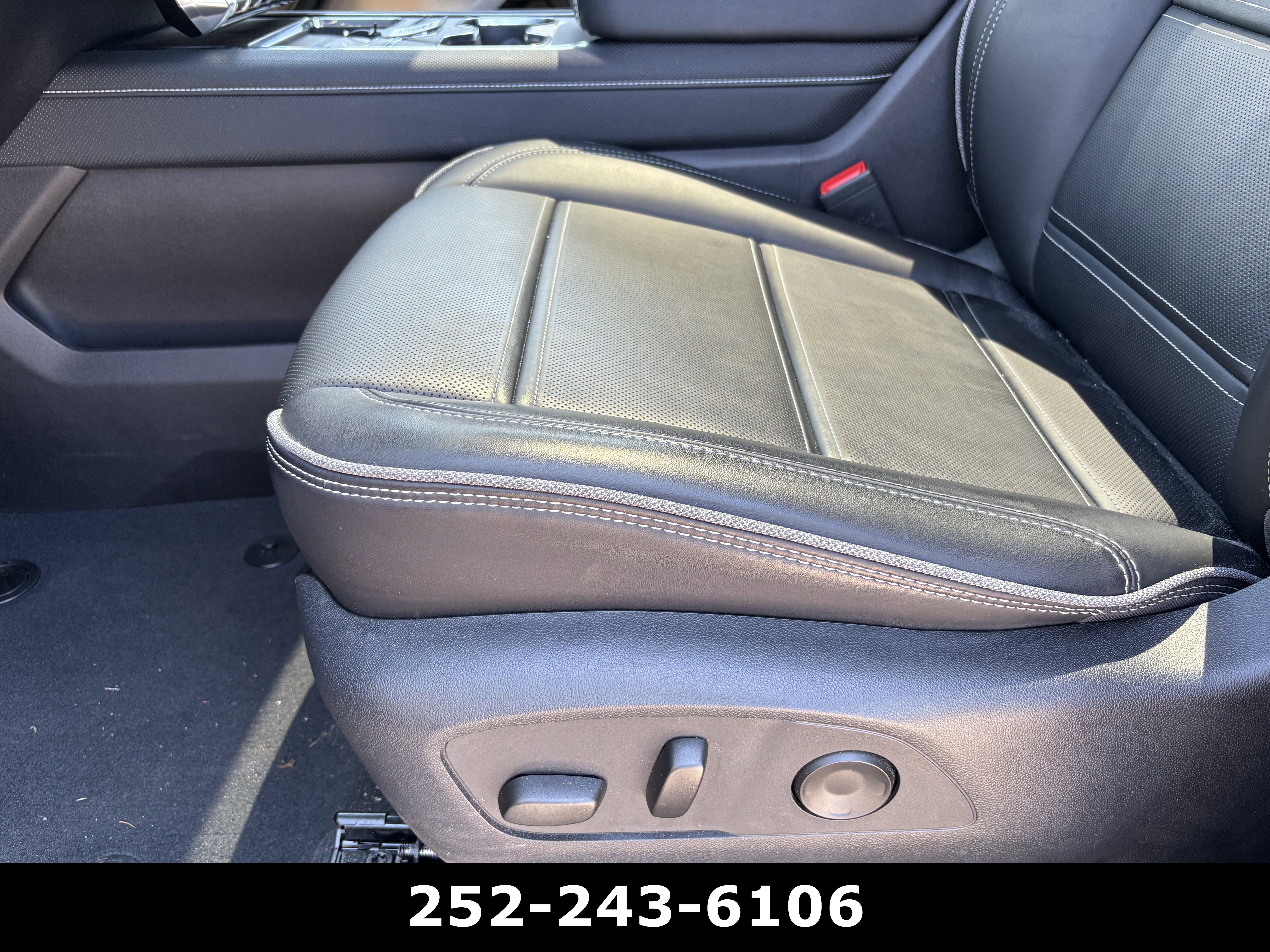 Used 2025 GMC Sierra EV Denali AWD/4WD image 12