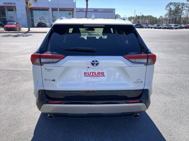 Certified 2022 Toyota RAV4 SE w/ Convenience Package image 4