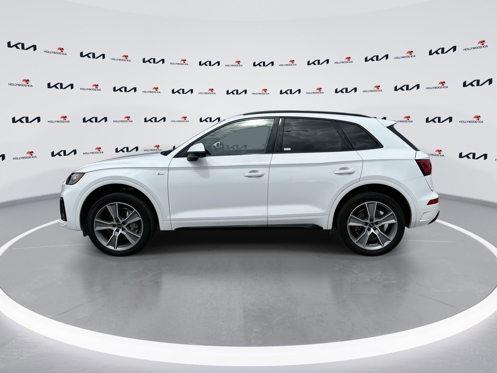 Used 2025 Audi Q5 2.0T Premium image 5