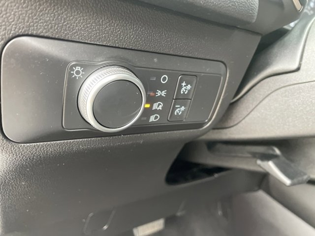 Used 2022 Ford Escape SE image 24