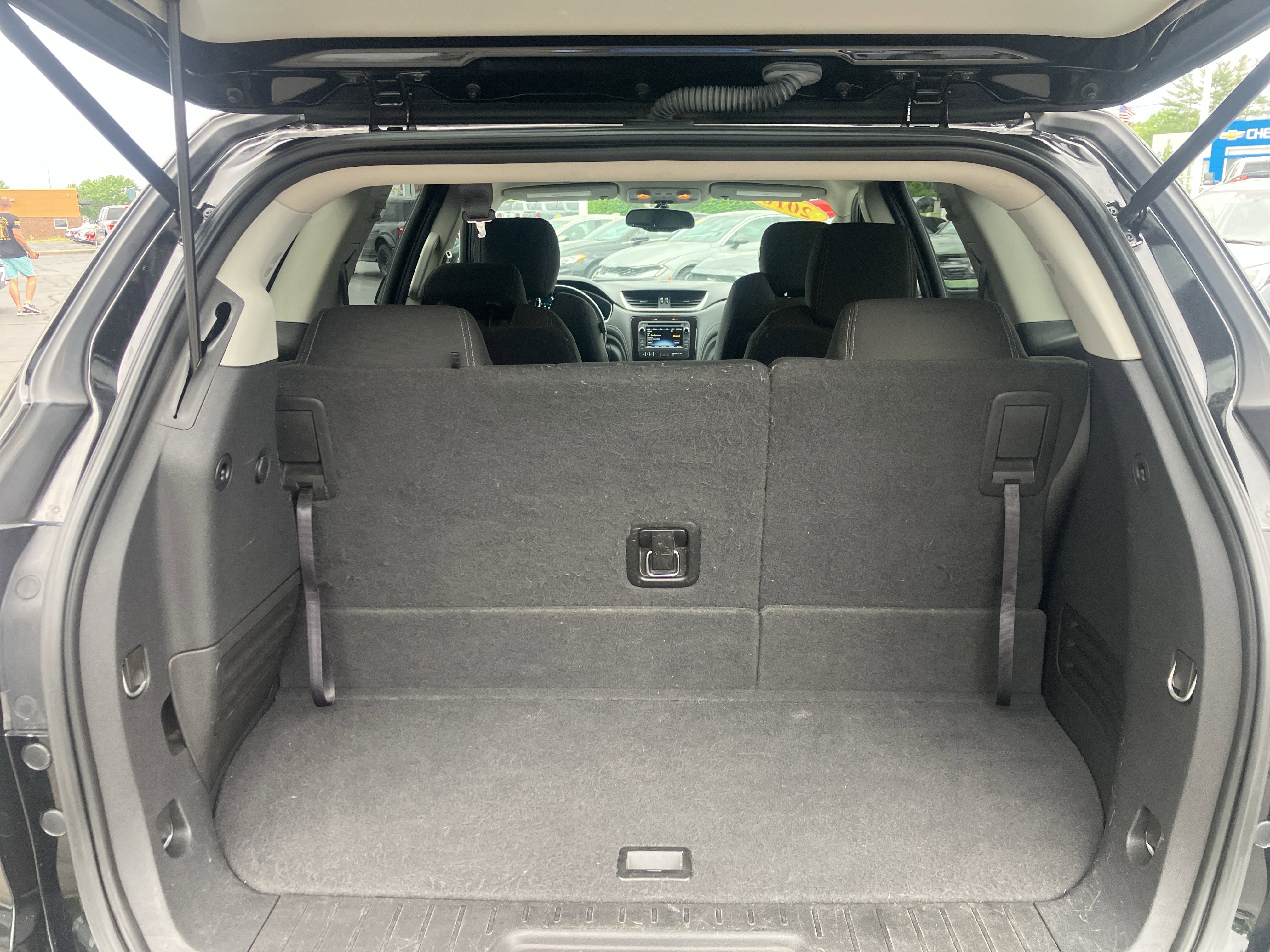 Used 2016 Chevrolet Traverse LT AWD/4WD image 12