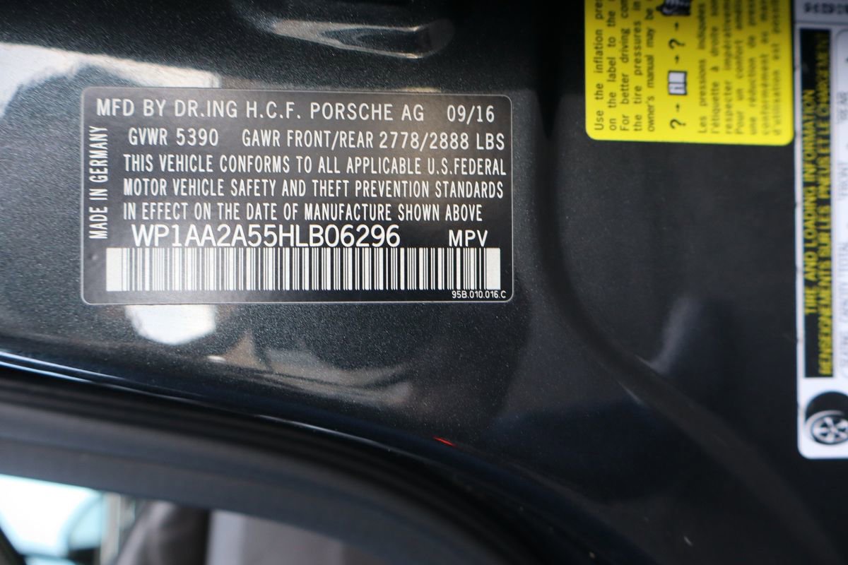 Used 2017 Porsche Macan image 35