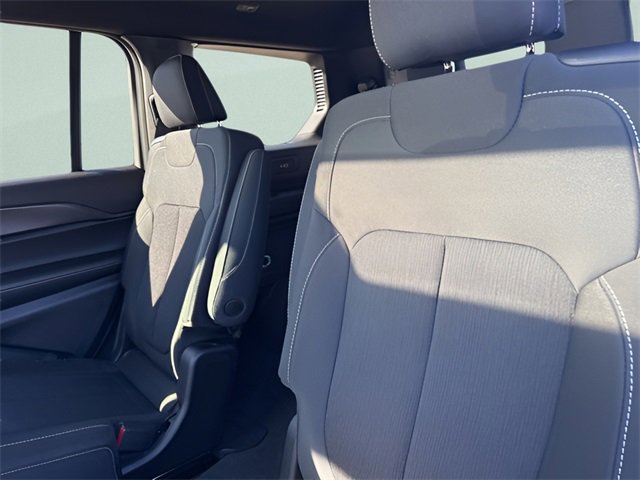 New 2025 Jeep Grand Cherokee L Laredo w/ Luxury Tech Group I image 24