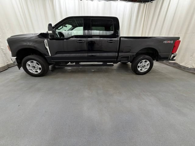 Used 2025 Ford F250 XLT w/ Snow Plow Prep Package AWD/4WD image 3