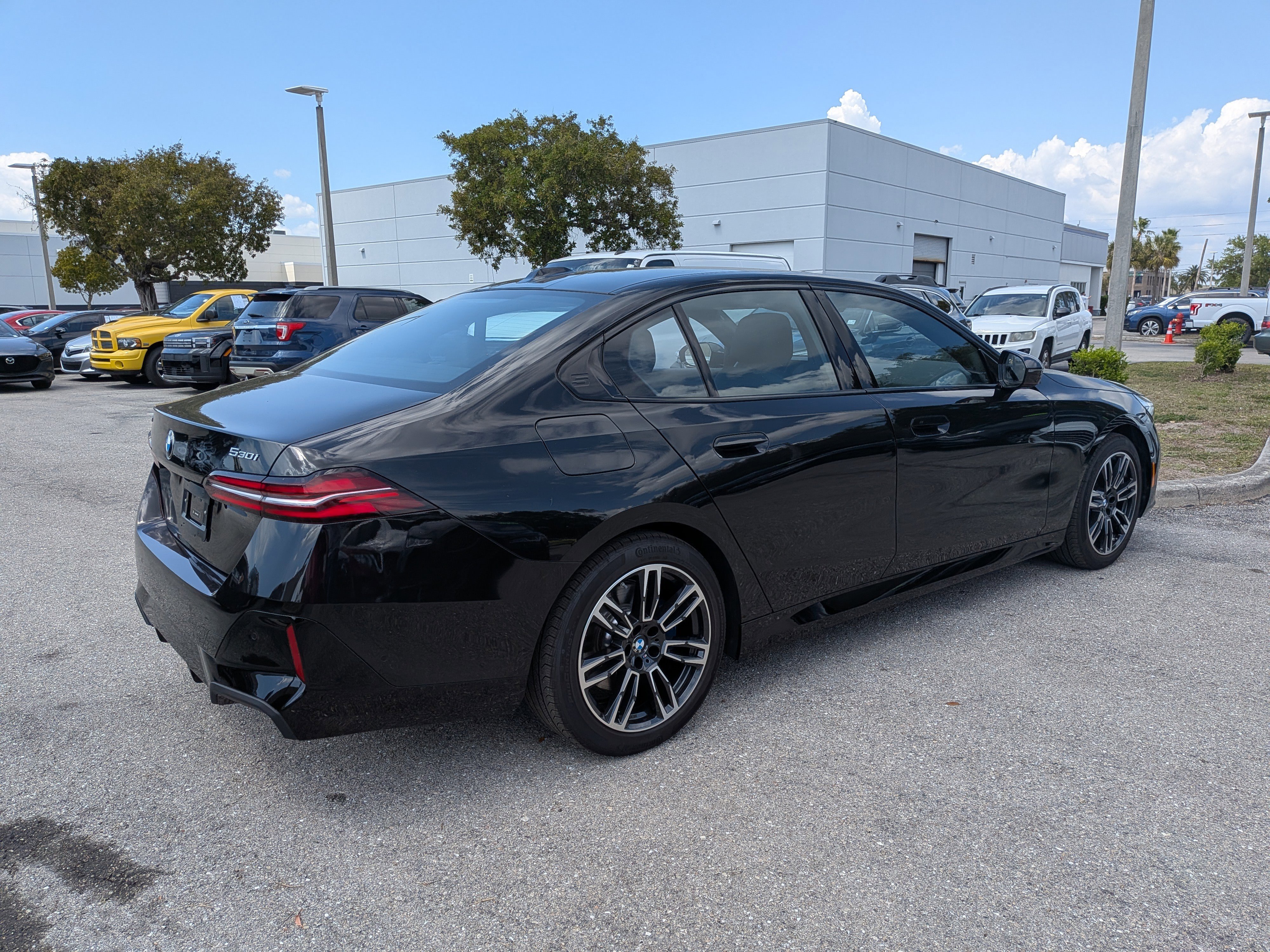 Used 2026 BMW 530i xDrive image 4