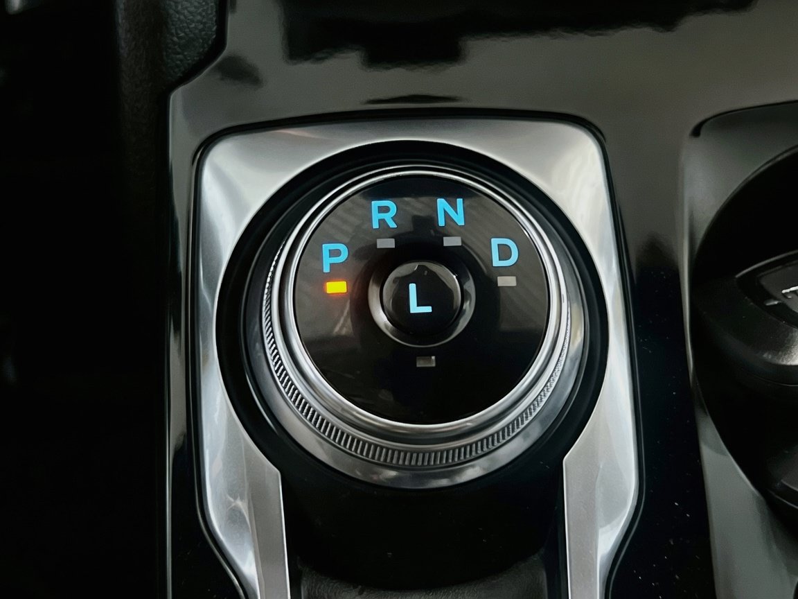 Used 2020 Ford Escape SE FWD image 13