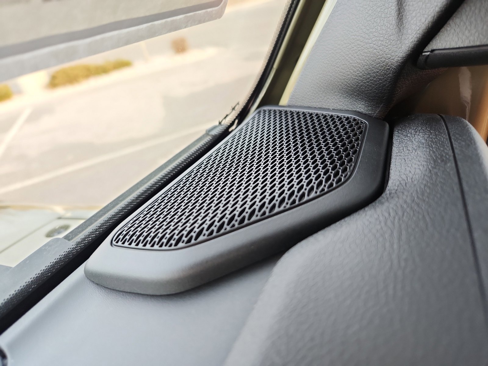 New 2025 Jeep Gladiator Willys AWD/4WD image 28