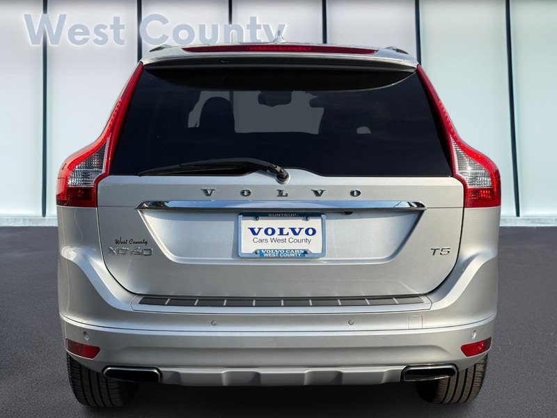 Used 2016 Volvo XC60 T5 Premier w/ Proximity Package FWD image 6