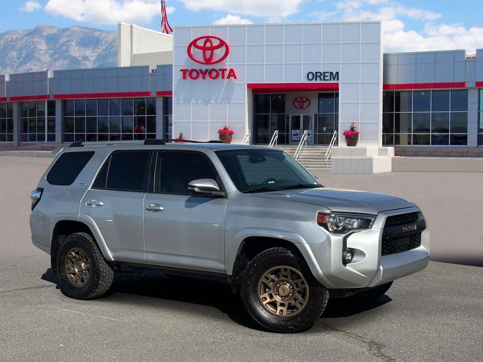 Used 2023 Toyota 4Runner SR5 Premium AWD/4WD image 1
