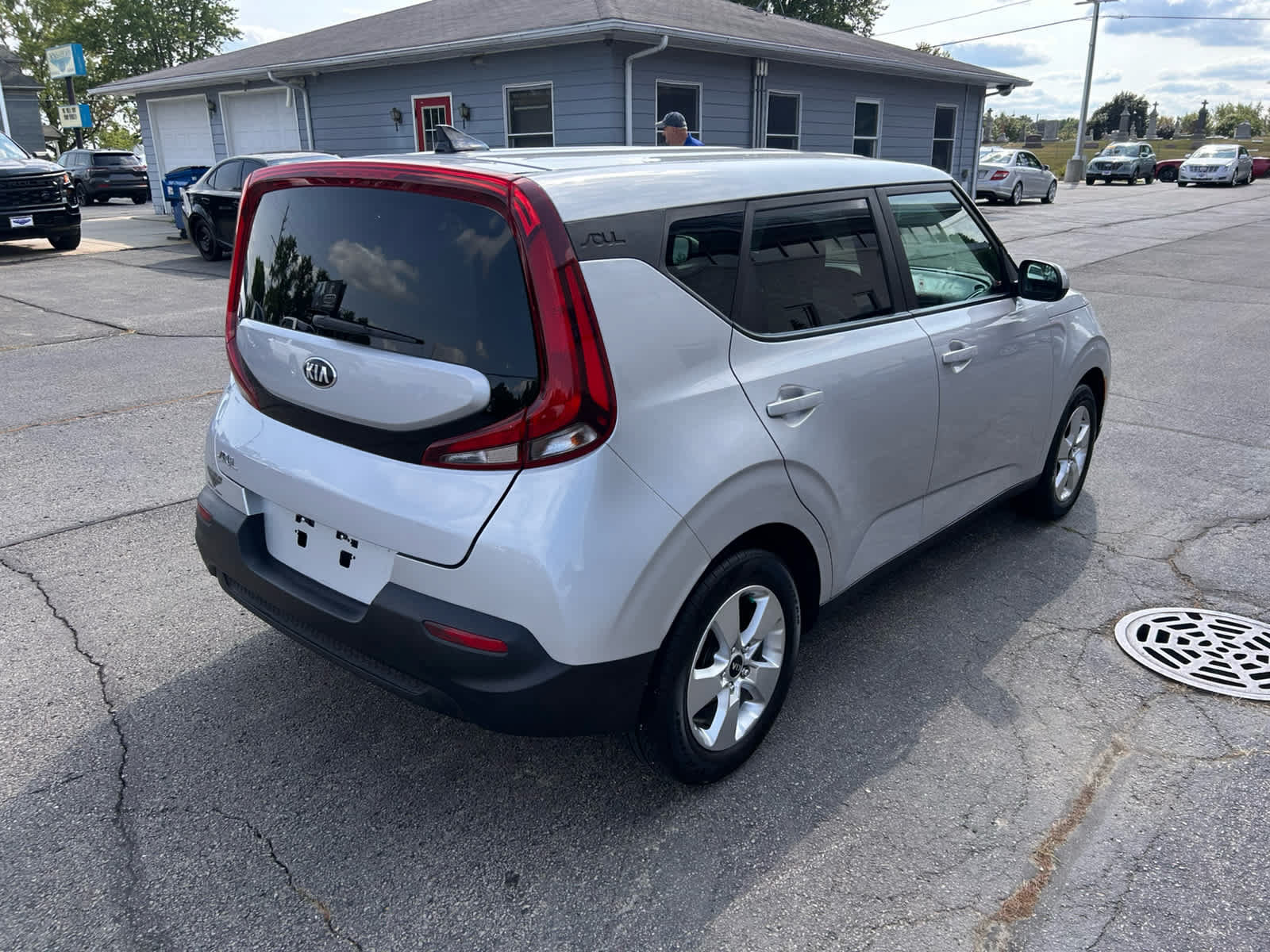 Used 2020 Kia Soul LX FWD image 3