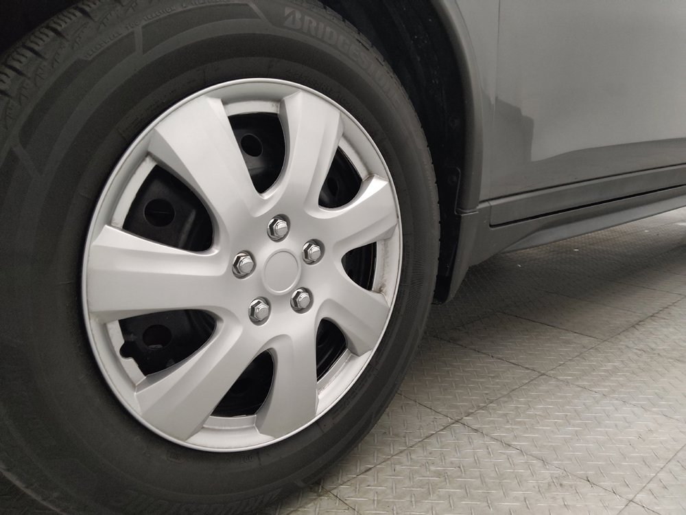 Used 2018 Nissan Rogue S FWD image 31